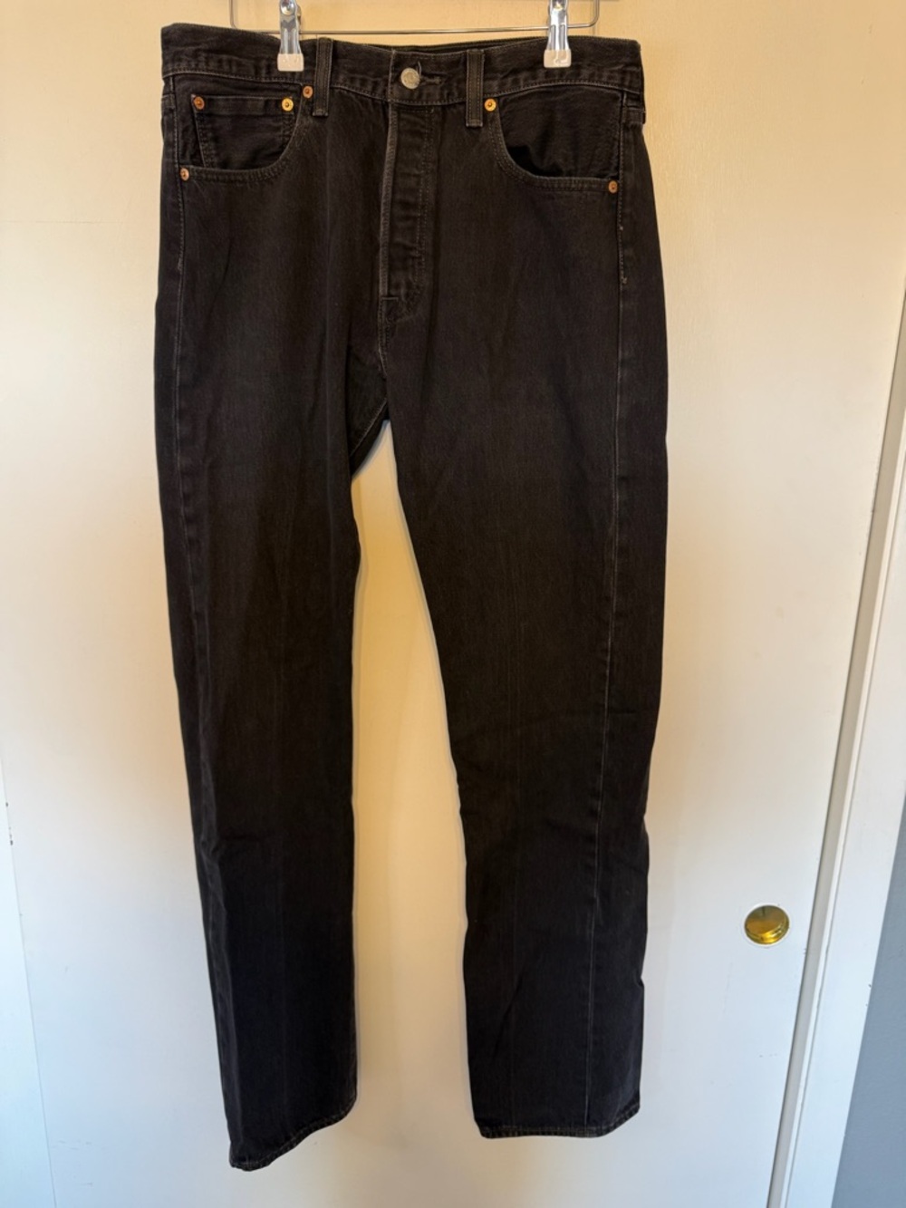 Men’s Black Levi Jeans
